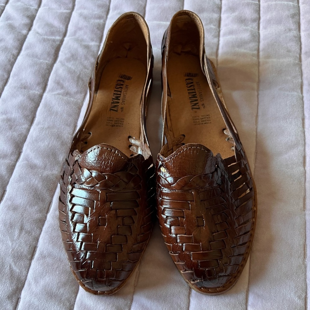 Artisan made Huarache sandals in Chocolate brown color.